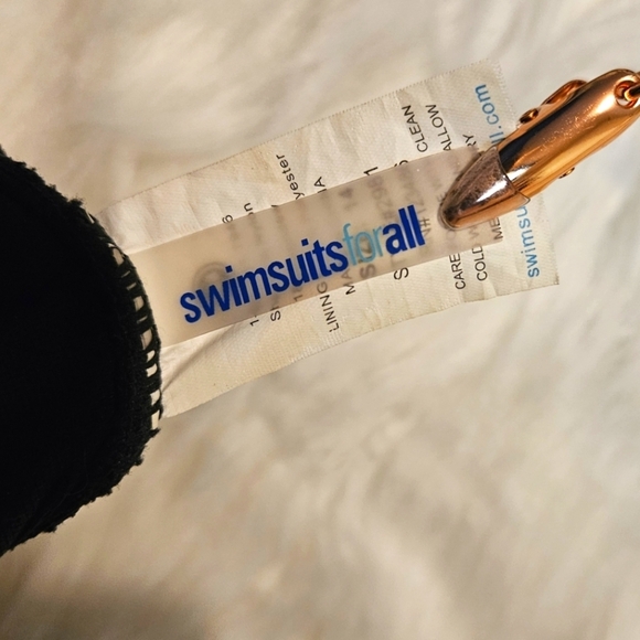 Swimsuits For All Ruched Crossed Top One Piece Swimsuit - Picture 5 of 6